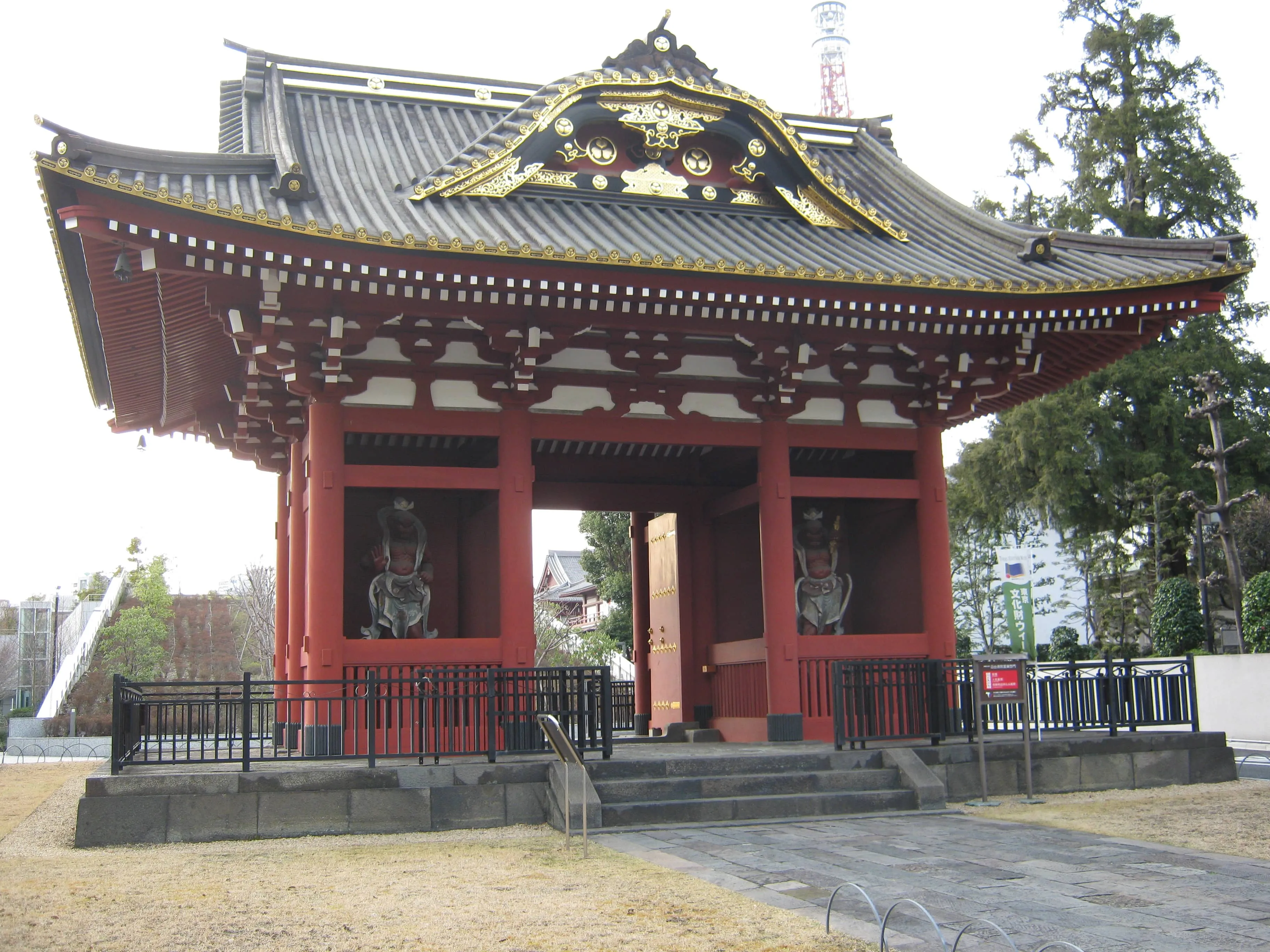Japan Trip 2010 | Gate of Daitokuin | Magical Girl Kamiko | This Mortal Coil Webcomic